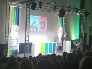 Marketing Horizonte 2011, Commitment, Brand, Neon