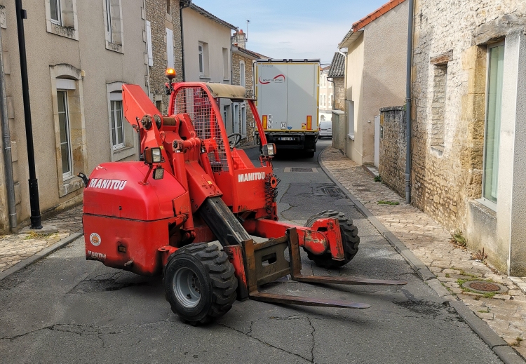 chariot elevateur transport