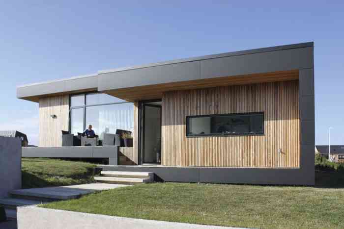 tømrerens eget hus lavenergihus træhus cedertræ træbeklædning sort steni jordvarme Rasmus Jensen ARKITEKT MAA