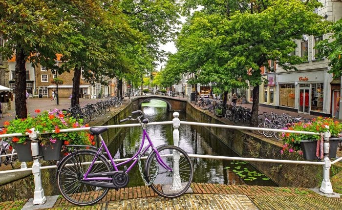 Jobs & accommodation in the Netherlands.