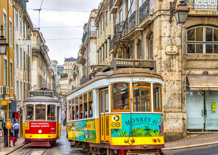 Jobs & accommodation in Portugal: Jobs in Porto, Lisbon, Algarve and so much more.