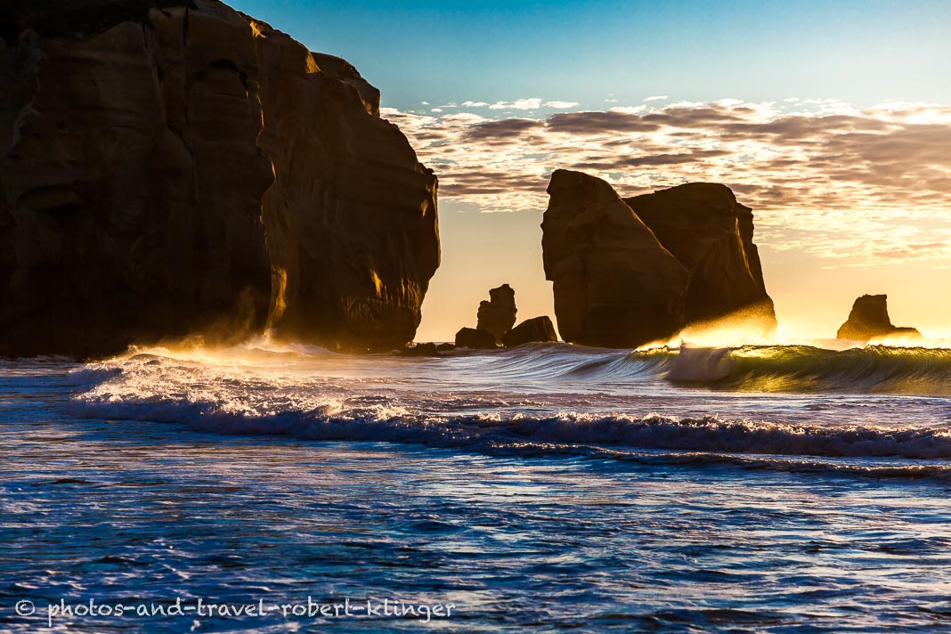 Sonnenaufgang in Brighton Bay in Neuseeland, Südinsel