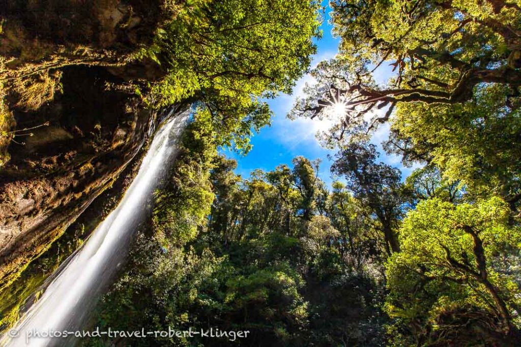 Der Korokoro Wasserfall am Waikaremoana See in Neuseeland