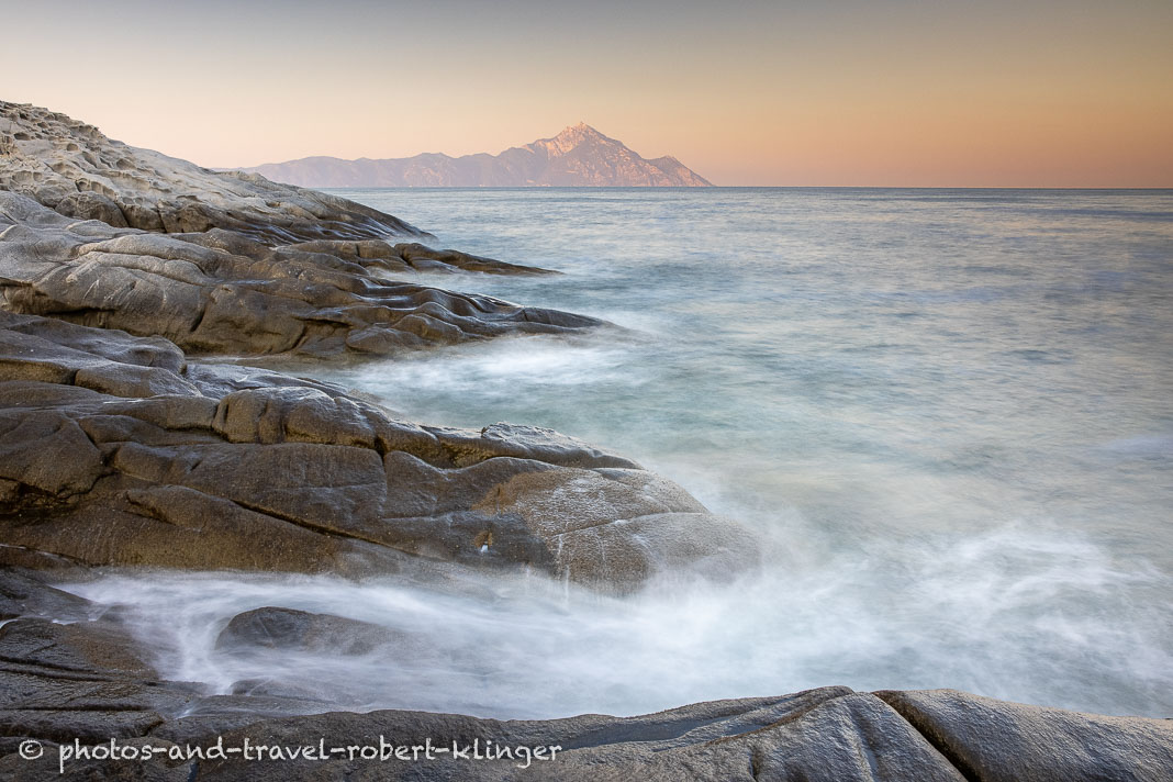 Sonnenaufgang am Mount Athos in Griechenland