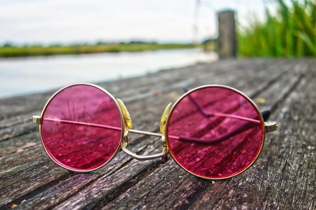 reframing confidence: metaphor of rose tinted glasses