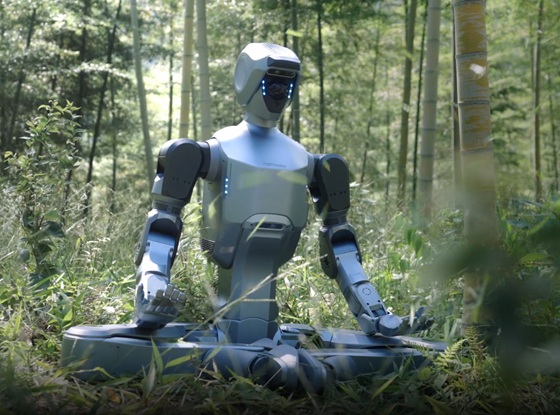 Deep Robotics Introduces 'Waterproof' Humanoid Robot DR02 - Rockingrobots