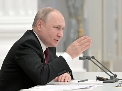 پوتین: ئامادەین نەوت و غاز بۆ ئەوروپا دابین بکەین