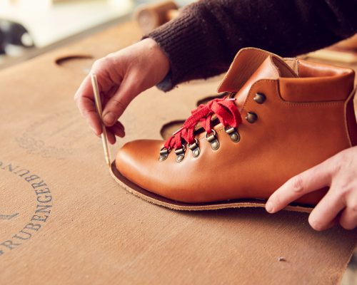 Studio Rosanne Bergsma in Arnhem maakt ambachtelijke schoenen.