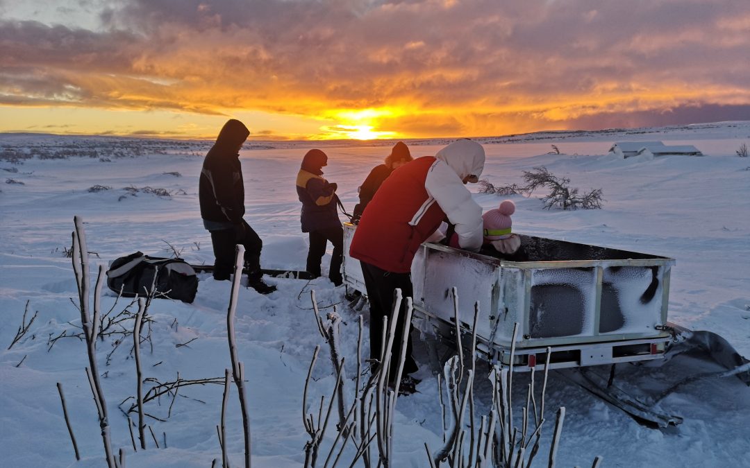 Glada besökare från hela världen