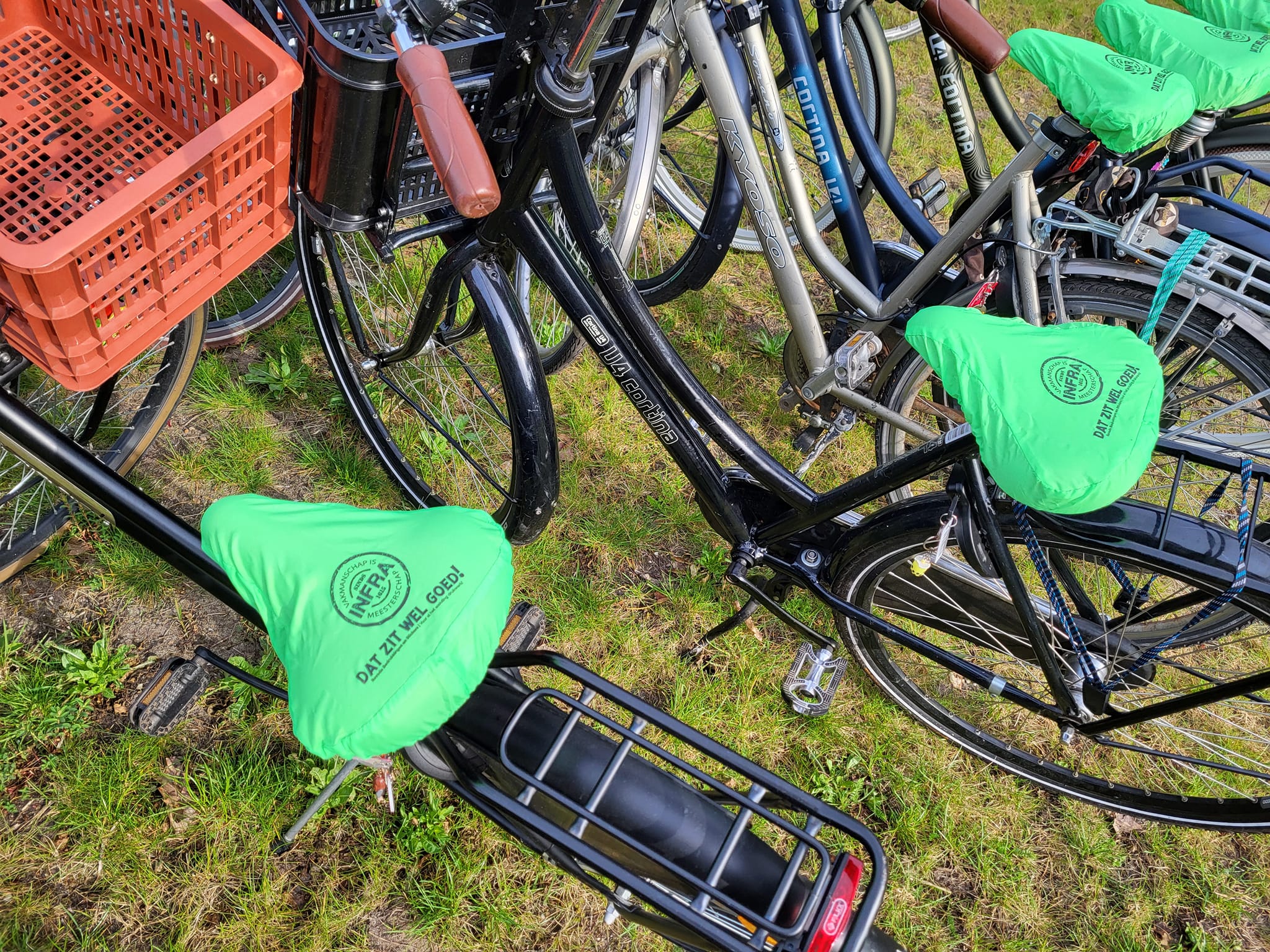 Infra Fietszadel hoesje, dat zit wel goed!