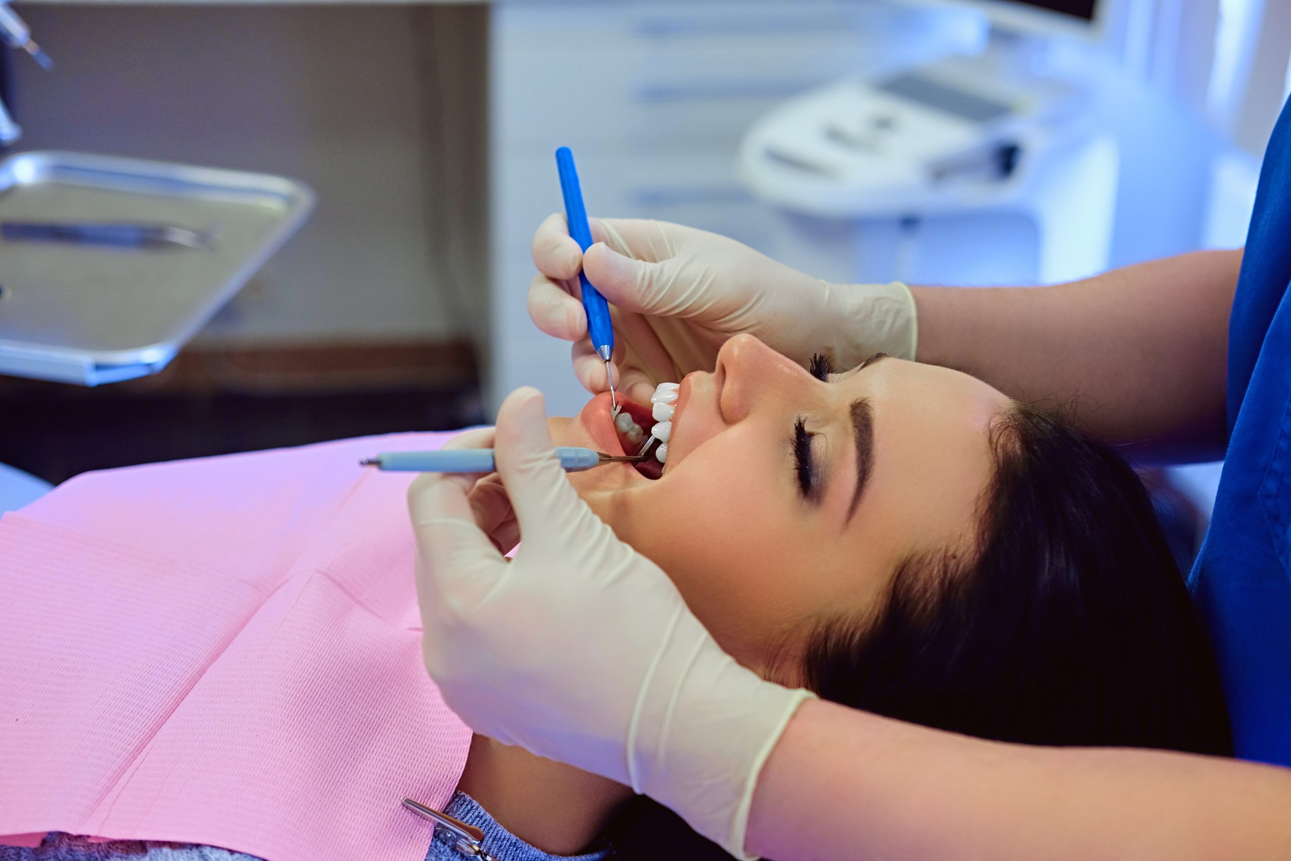 Behandeling Controle Gebit Tandartspraktijk Royal Blue Dental