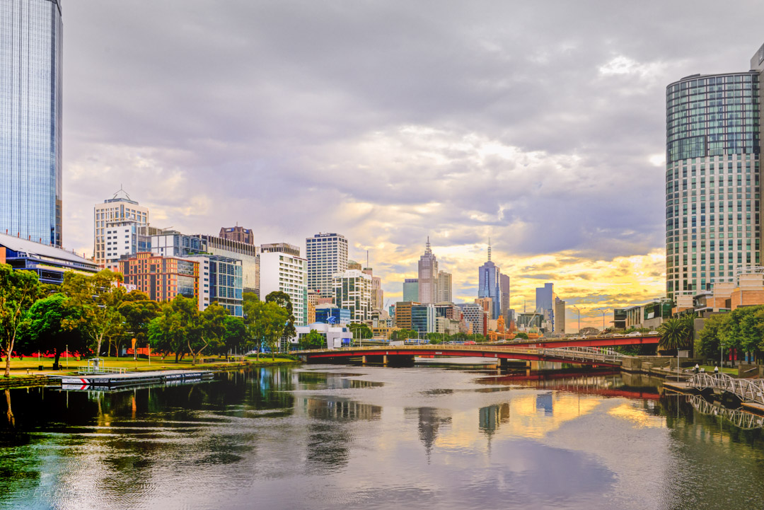 Early morning over the Yarra River