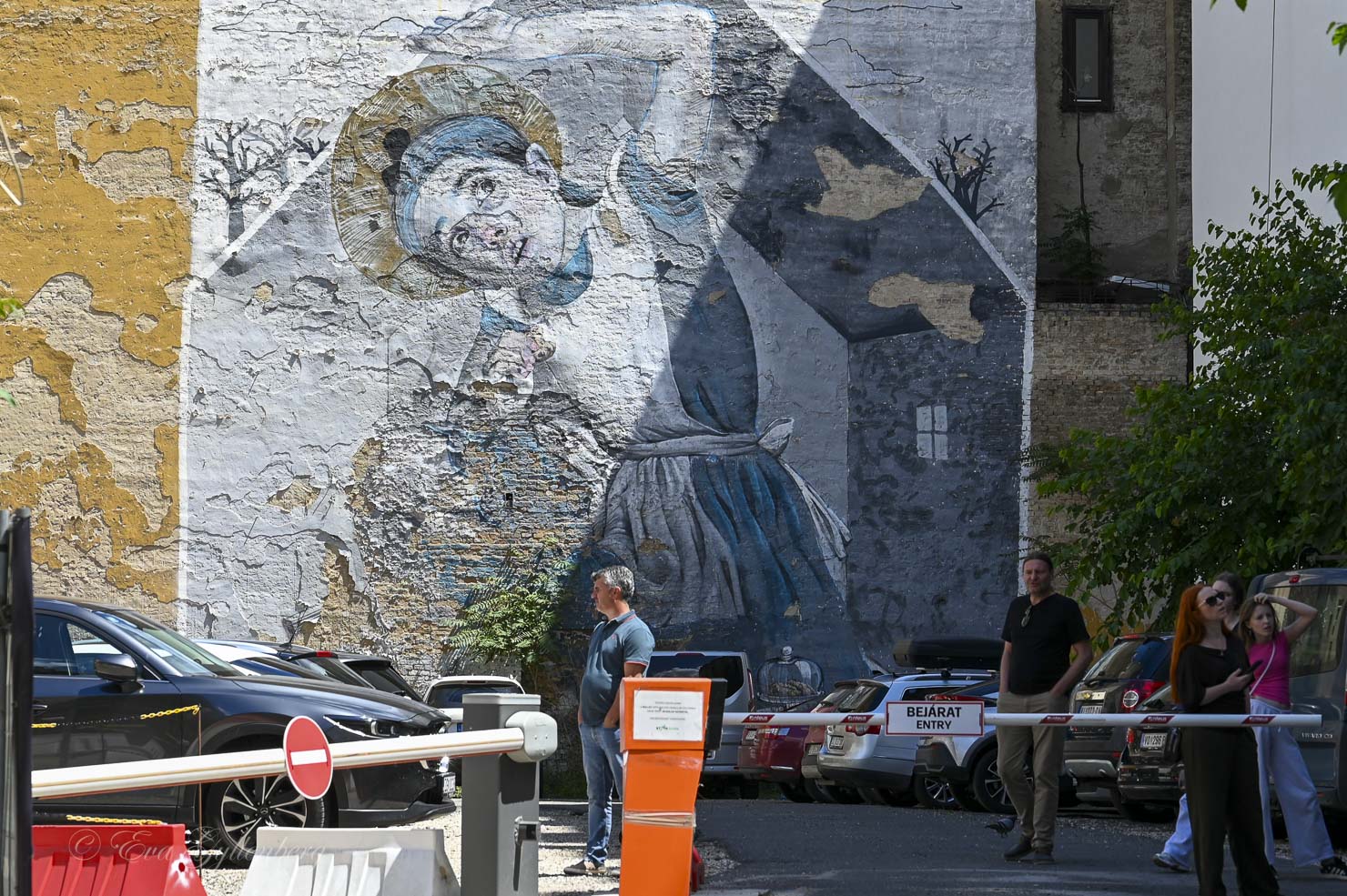Street art in the Jewish Quarter of Budapest