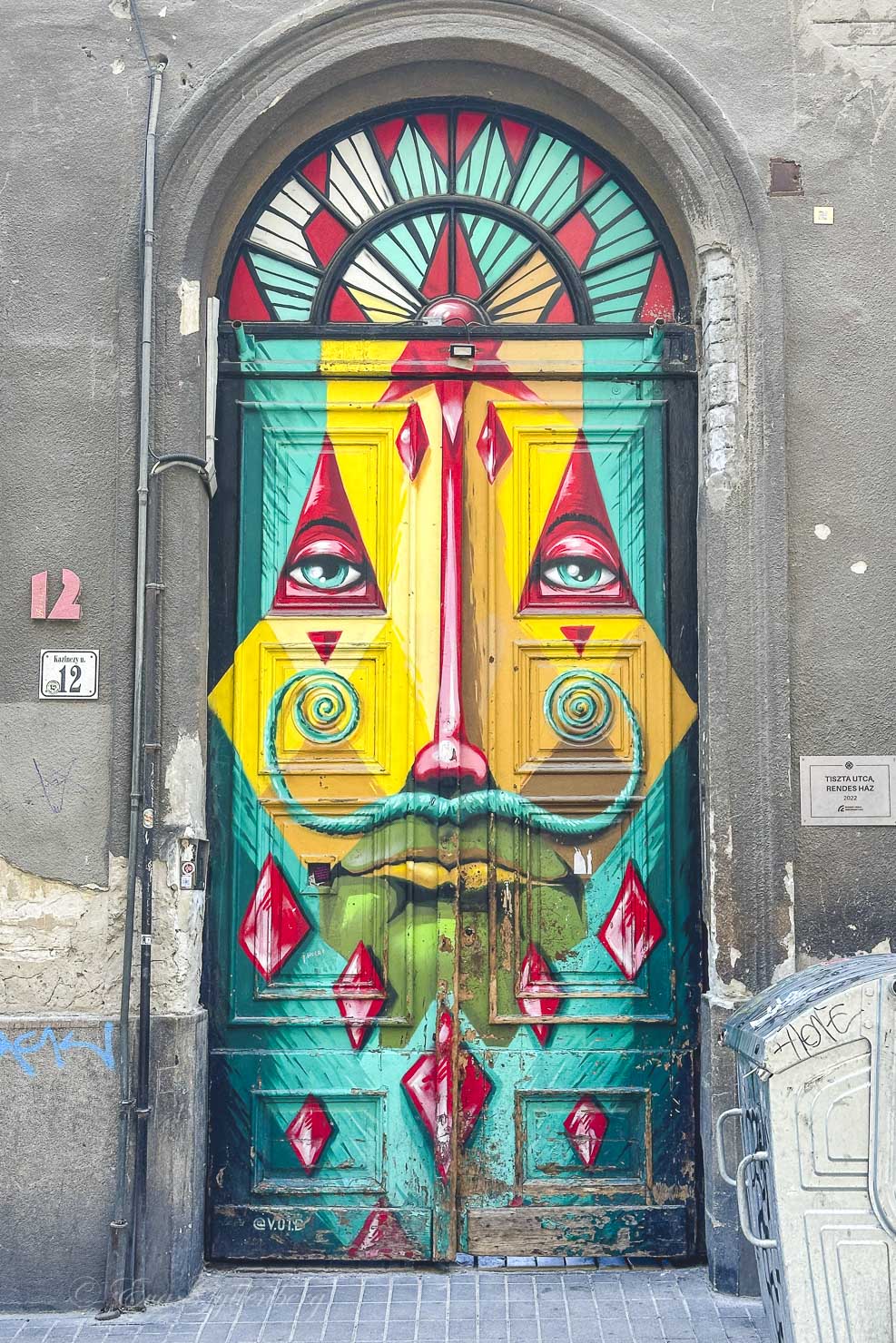 Street art in the Jewish Quarter of Budapest