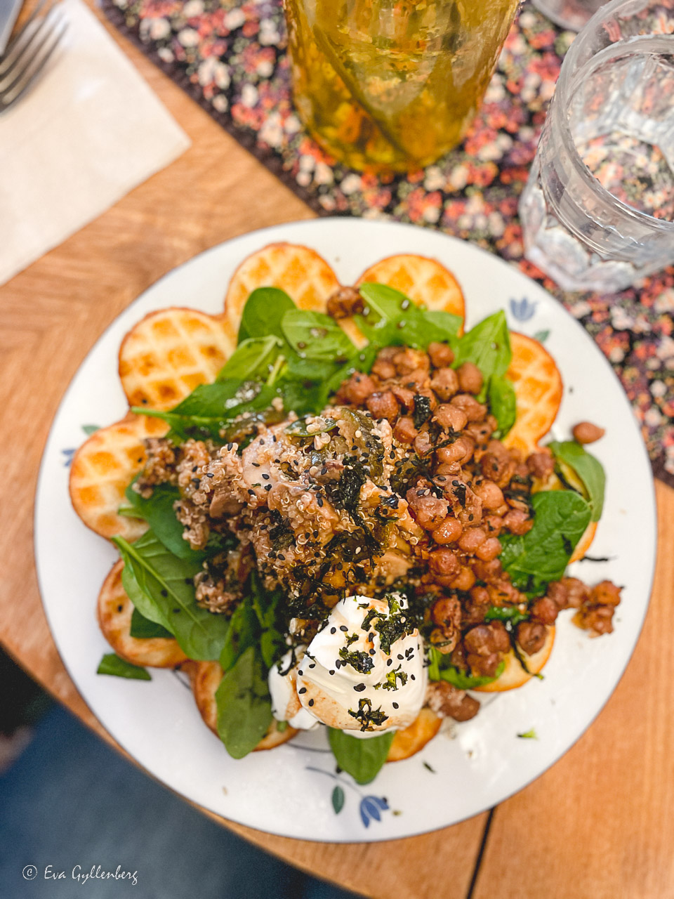 Waffle with chickpeas