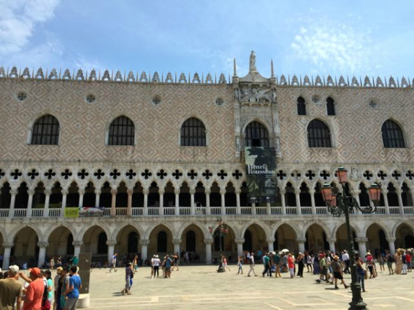 Napelonic Wing, Venezia