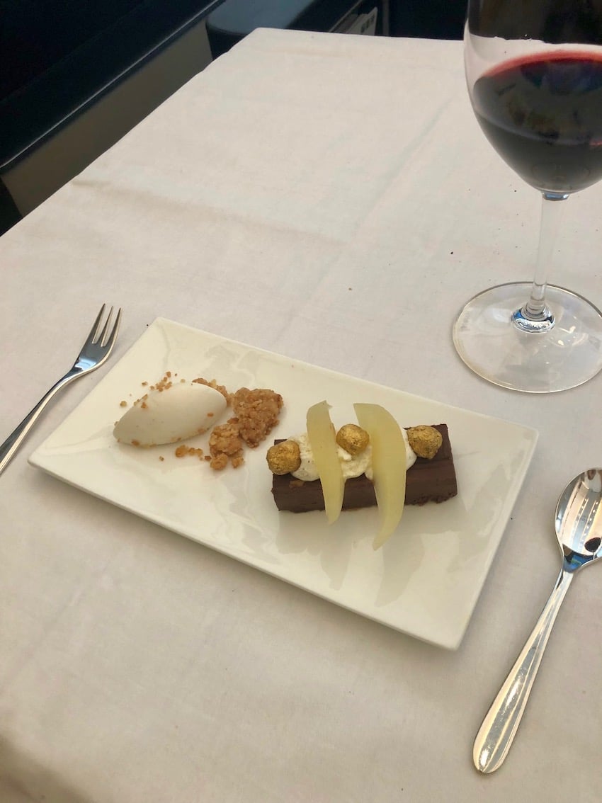 Smakfulle desserter, Anmeldelse: Swiss First Class fra Zurich til Dubai