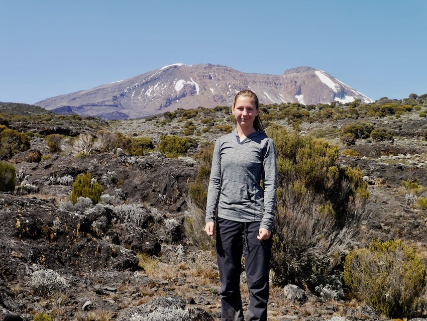 Kilimanjaro i bakgrunnen