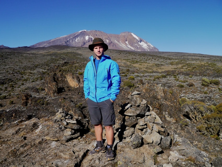 Toppen, Uhuru Peak i bakgrunnen