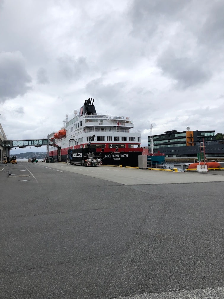 Hurtigruten dag 1. Vi går ombord i Richard With.