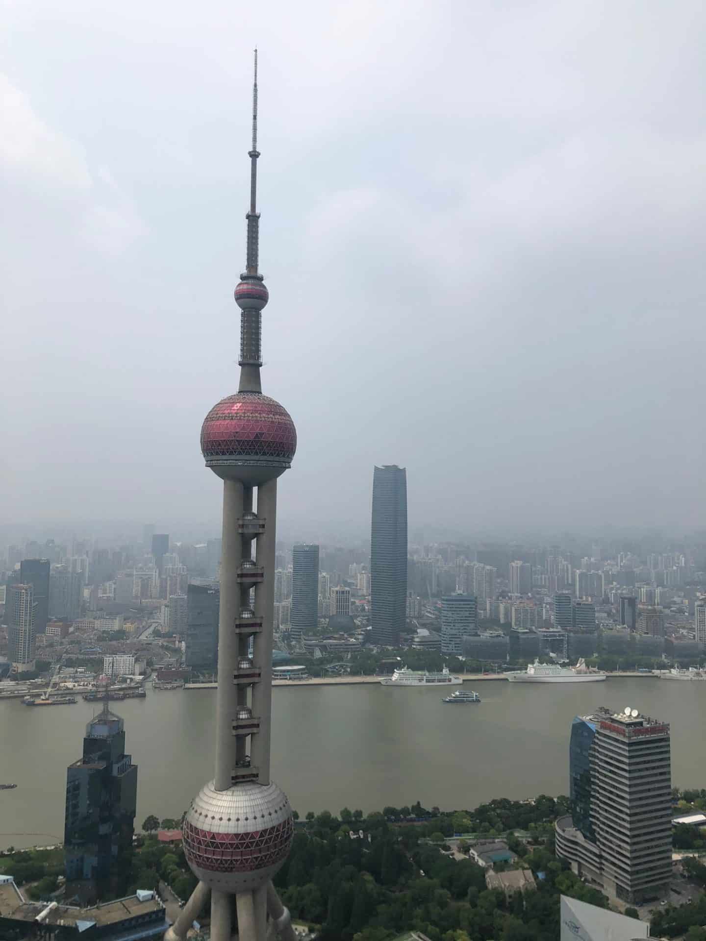 Pearl Towerfrom The Ritz-Carlton Shanghai, 5-stjernes hotell