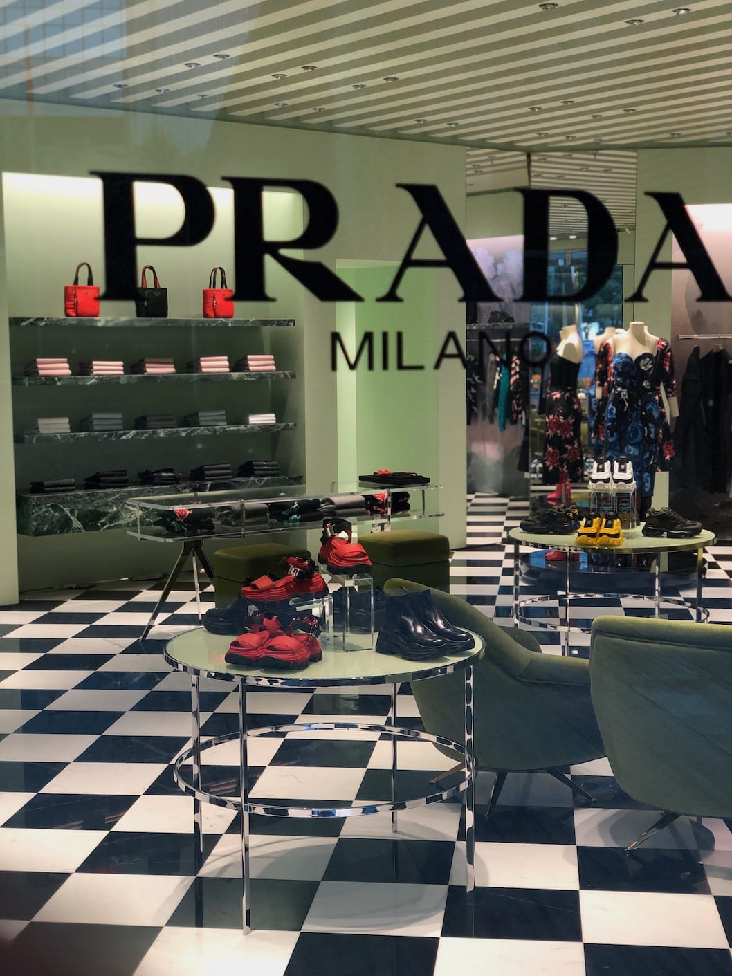 Prada på ifc Mall