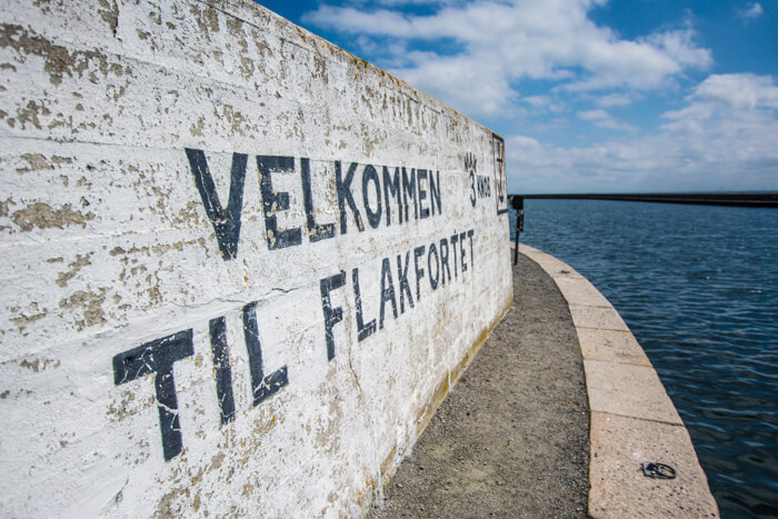 velkommen-til-flakfortet