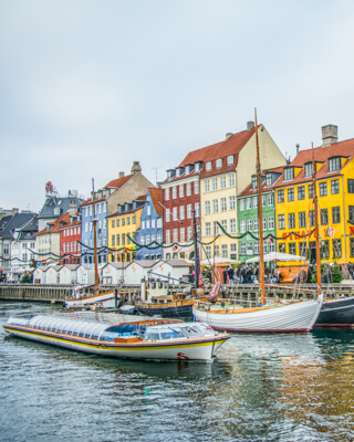 havnerundfart-koebenhavn-nyhavn