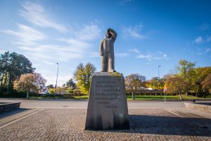 Knud Rasmussen monument