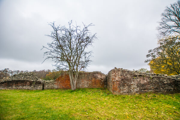 gurre-slot-kongeruin-ruin-nordsjaelland