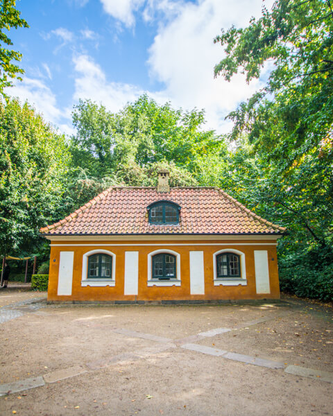 frederiksberg-have-toilet-hus