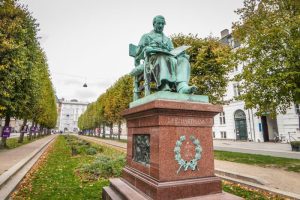 Statue af JPE Hartmann