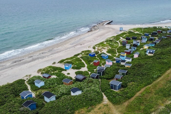 Badehusene-ved-Tisvilde-Tisvildeleje-strand-nordkysten-af-Sjælland