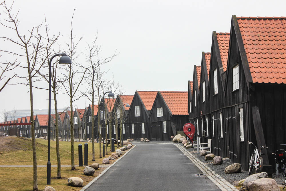 Kanonbaadsskurene-paa-Holmen
