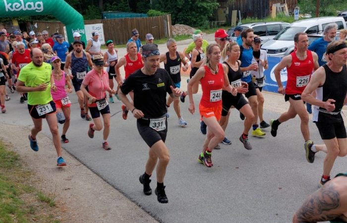 Am Start des Schwarzgupfberglaufs