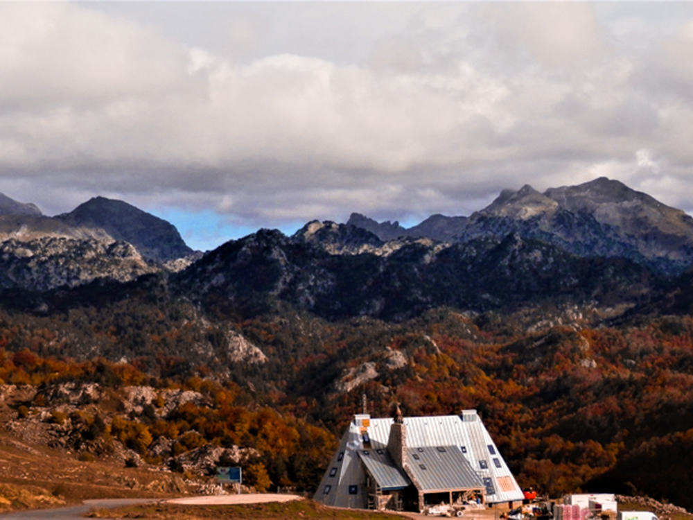 Refugio Belagua. Ruta de las Golondrinas