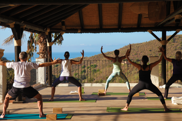 Outdoor yoga sala