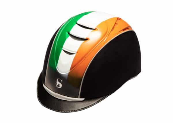 SCHARF ridehjelm nr. 9 - Sort med sort velvet - Irsk flag