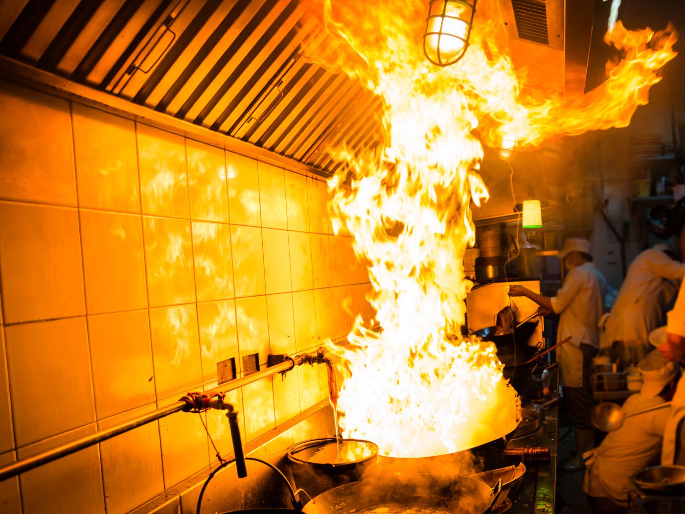 FEU D’EXTRACTION DE CUISINE 2
