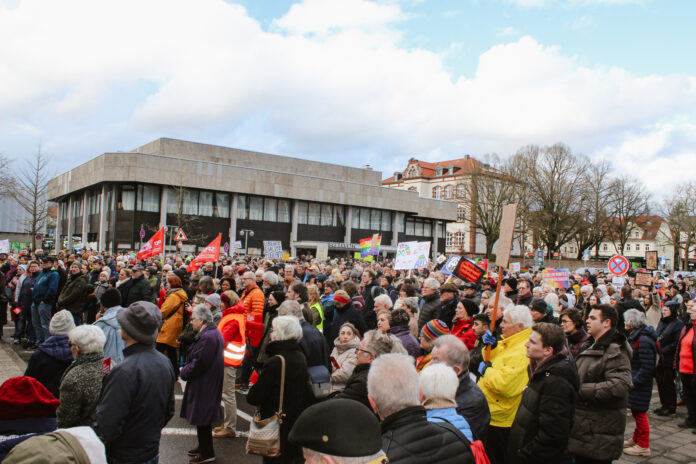 Über 1.000 Menschen setzen in St. Ingbert ein Zeichen gegen Rechtsextremismus