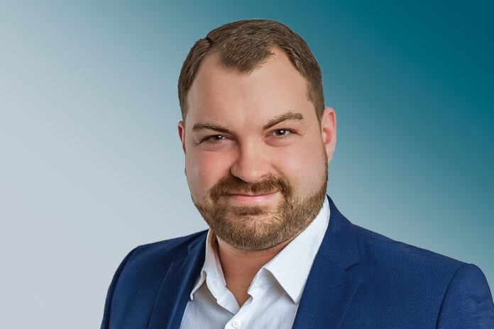 Dr. Christopher Salm