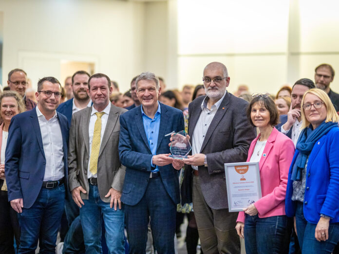 (von links): Oberbürgermeister Marc Speicher, Egbert Ulrich (Arbeitskammer), Stephan Toscani, Jörg Caspar und Beatrice Zeiger (Arbeitskammer), Anja Wagner-Scheid (stellv. CDU-Fraktionsvorsitzende)