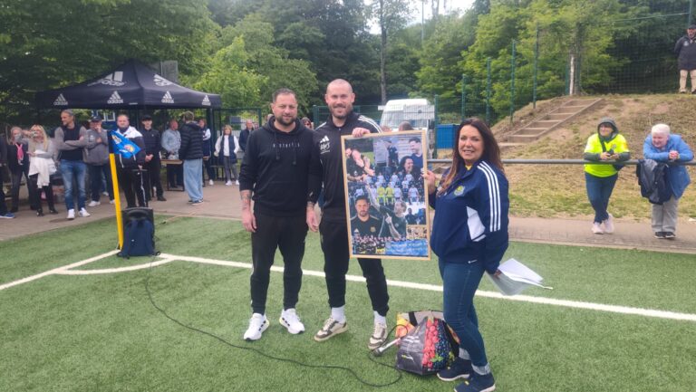 33.Spieltag Saarlandliga: FCS II – Verabschiedung von 10 Spielern und von Steven Zellner