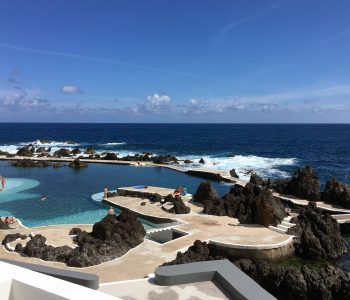 Die Naturbecken von Porto Moniz auf Madeira laden zum Schwimmen ein.