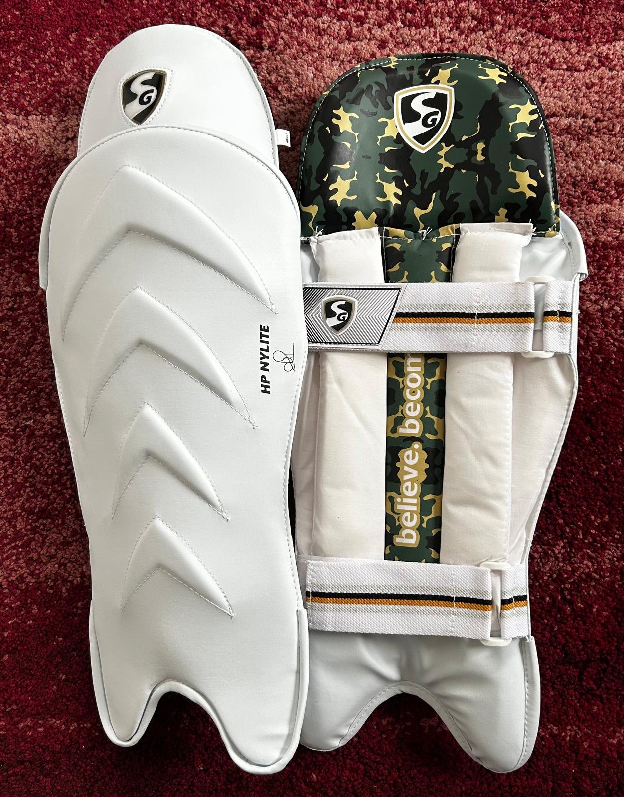 SG HP Nylite Wicket Keeping Legguards