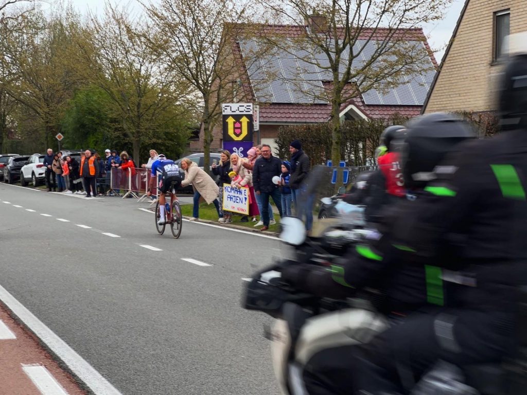Ronde Van Vlaanderen 2024 using Safe Cycling Safety Sign (Mobile LED-sign for sporting events) with commercial space for event sponsors.