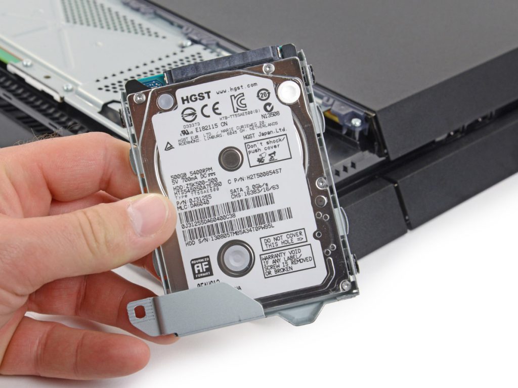 PS4_HDD_In_Hand_iFixit_Wide