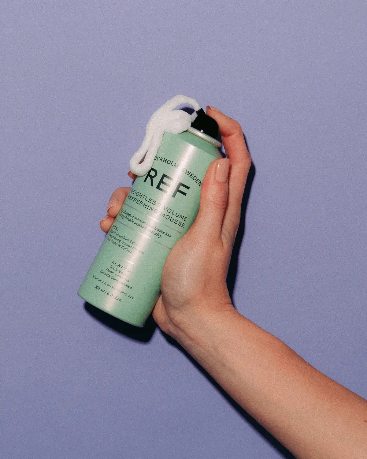Alternative view of REF WEIGHTLESS VOLUME REFRESHING MOUSSE 200ml