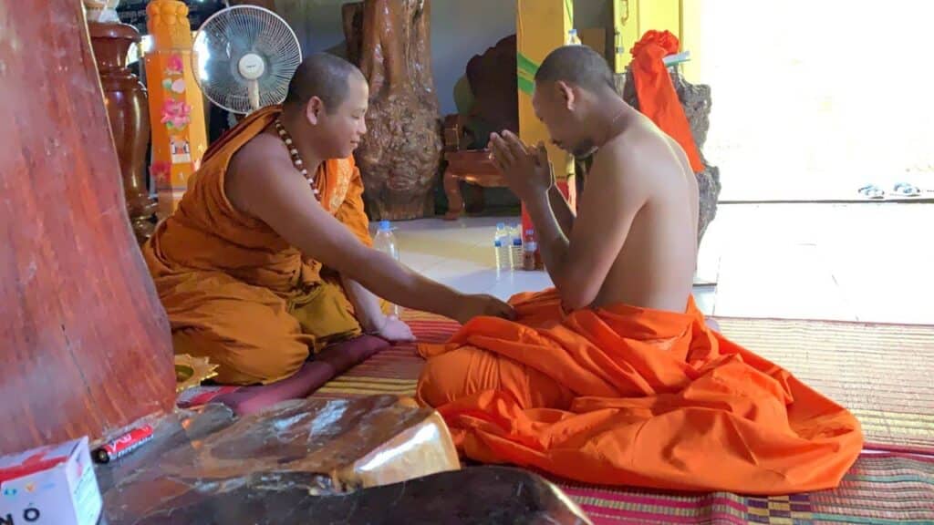 Buddhist Monk Daily Life Activities 8 How to Turn from Monk to Normal Life