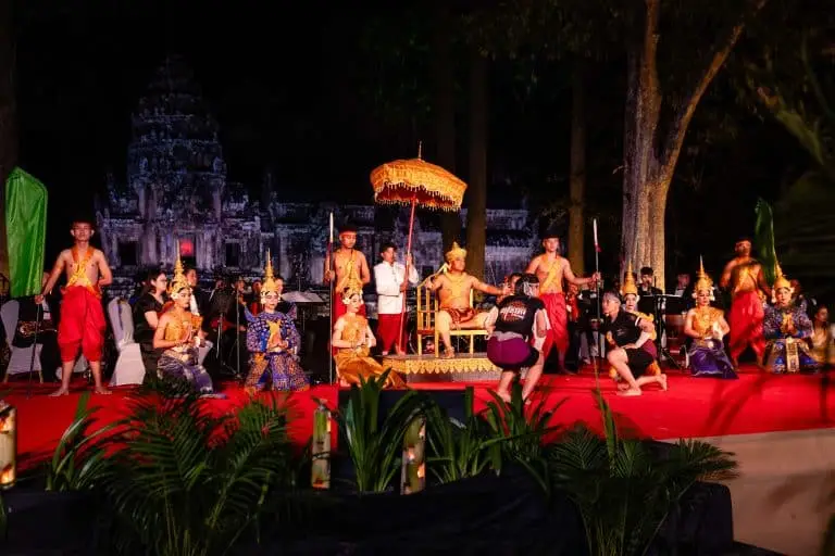 Jayavarman VII Parade King Procession Performance